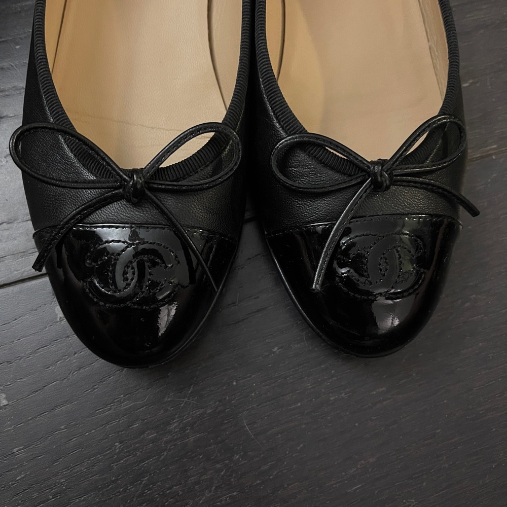 Authentic Chanel black leather ballet flat shoe women size 36 - Picture 4 of 10